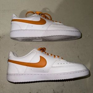Nike Court Vision Low Women’s size 9.5 White/Curry